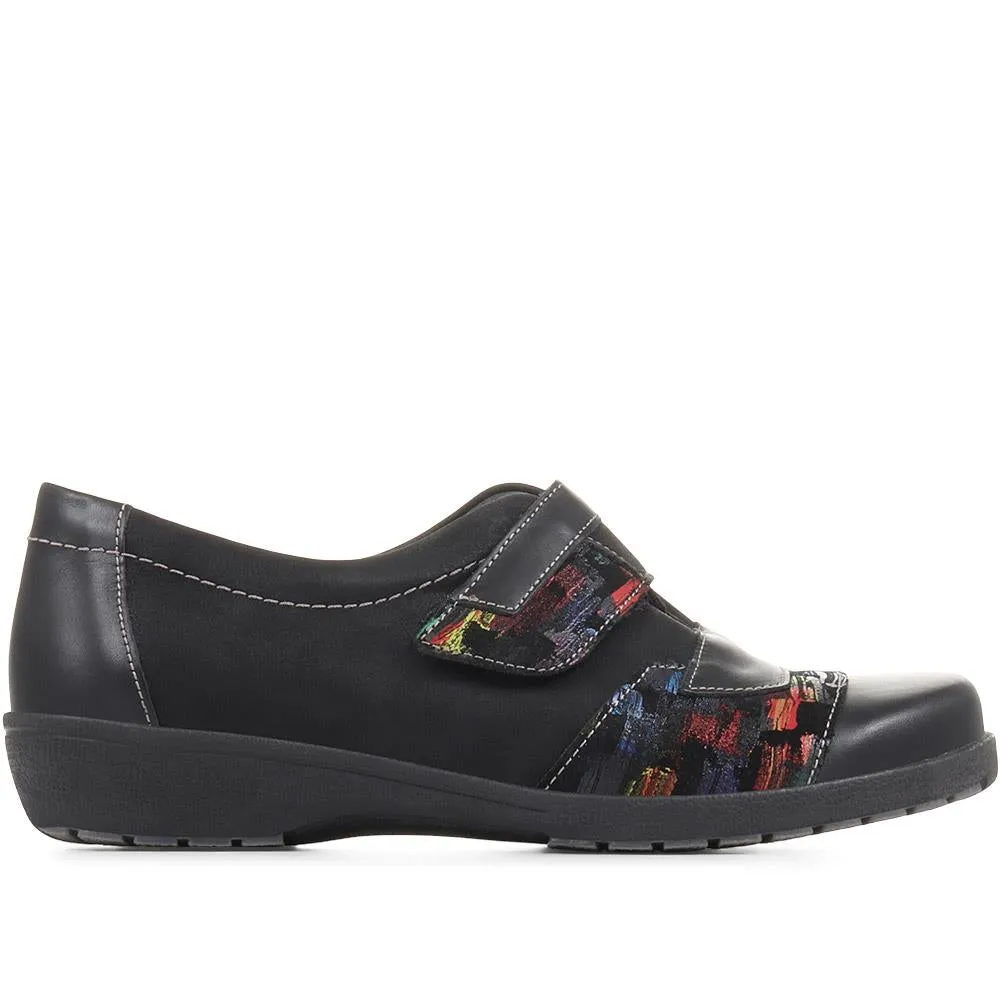 Touch Fasten Shoes - CAL36025 / 322 979